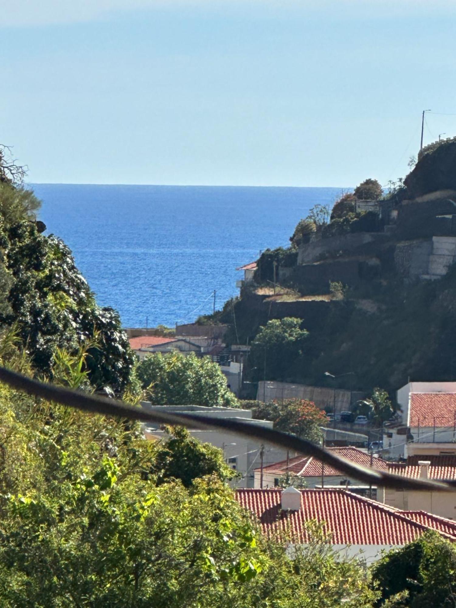 2 Bed Room Apartment , Sea View, 10 Minutes Walk To The Beach Ribeira Brava Ngoại thất bức ảnh